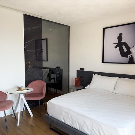 Mon Luxury Rooms Spa 니콜로시 외부 사진