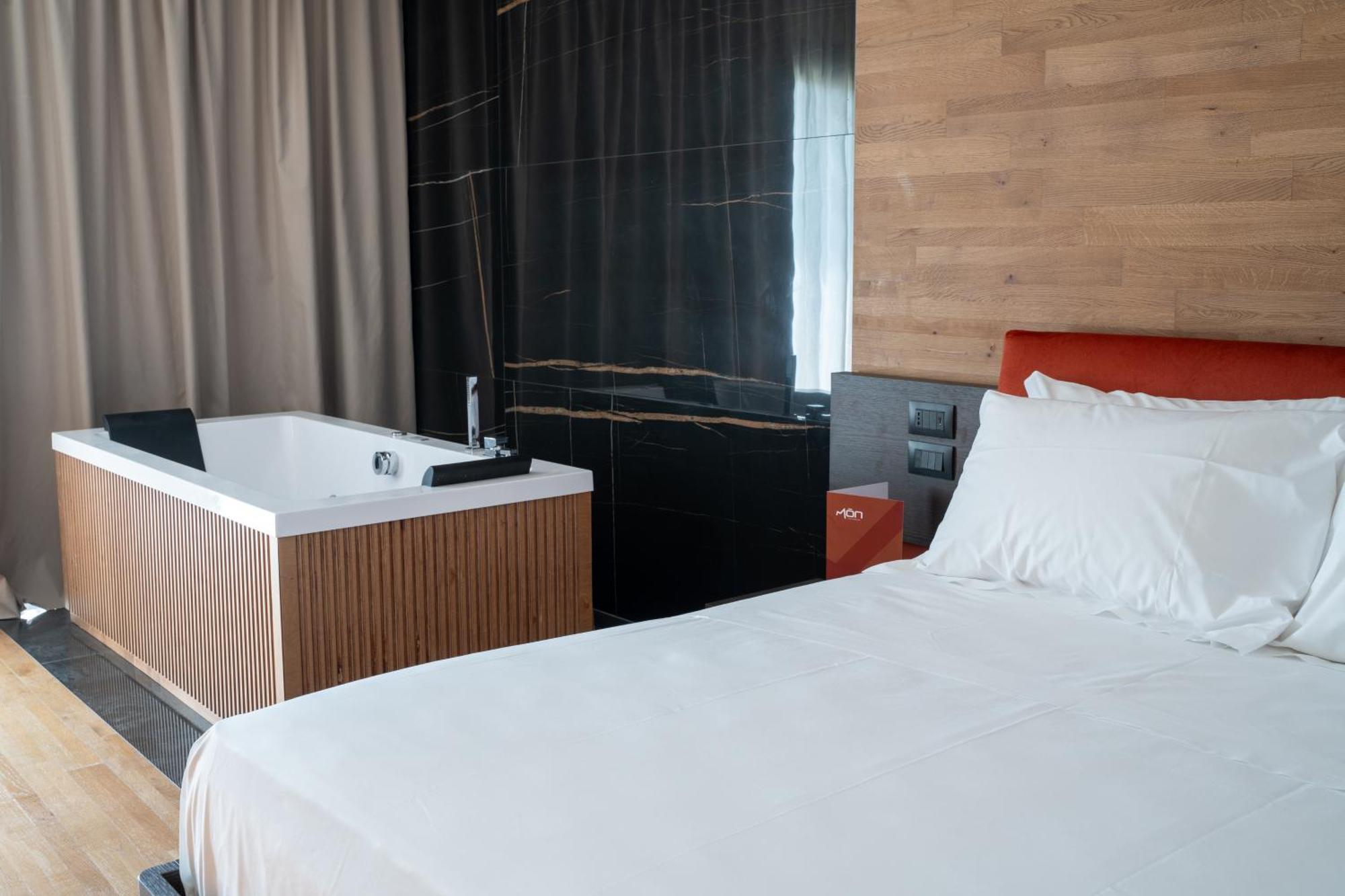 Mon Luxury Rooms Spa 니콜로시 외부 사진